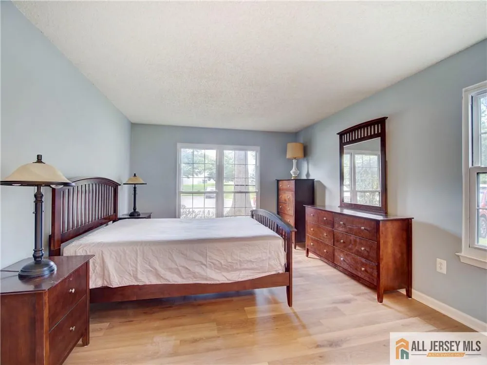 81 Canterbury Court Piscataway, NJ 08854