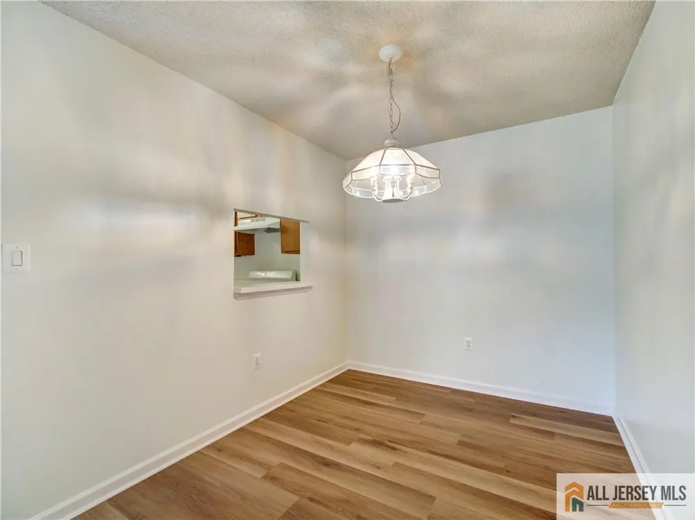 81 Canterbury Court Piscataway, NJ 08854