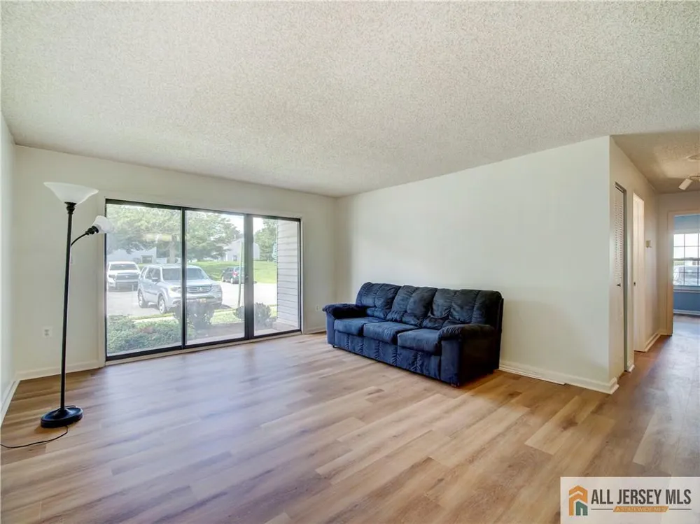 81 Canterbury Court Piscataway, NJ 08854