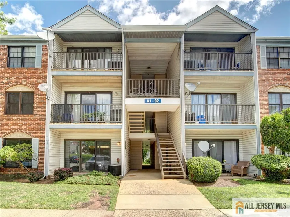 81 Canterbury Court Piscataway, NJ 08854