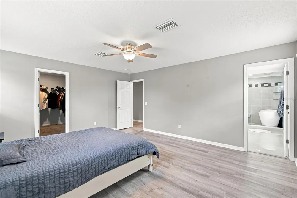 10922 SUBTLE TRAIL DRIVE Riverview, FL 33579