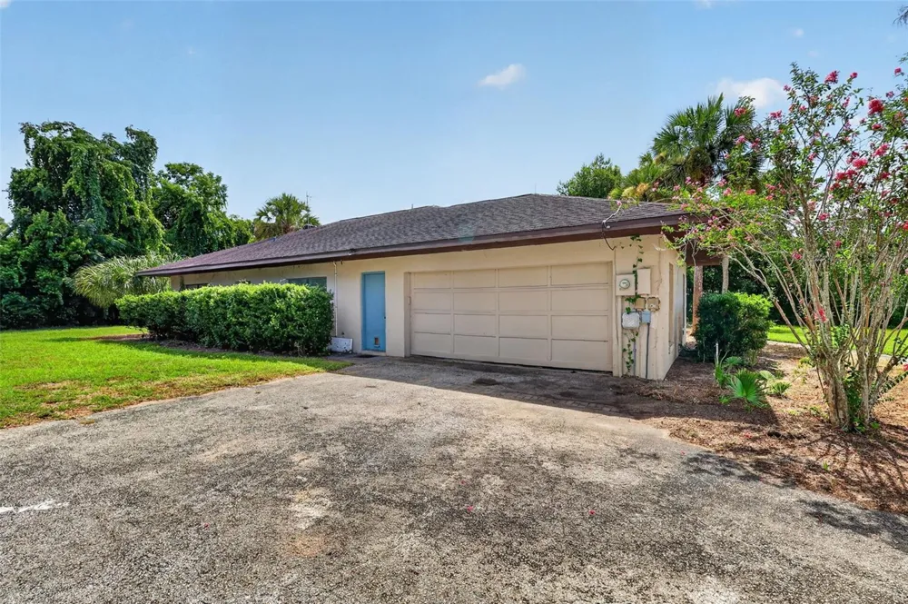 2085 SUSSEX DRIVE Mount Dora, FL 32757
