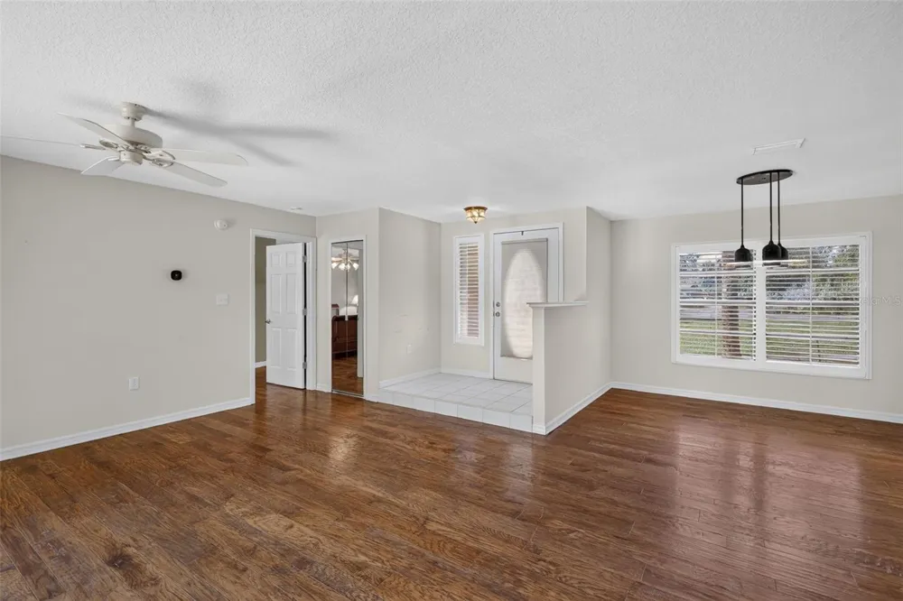 2085 SUSSEX DRIVE Mount Dora, FL 32757
