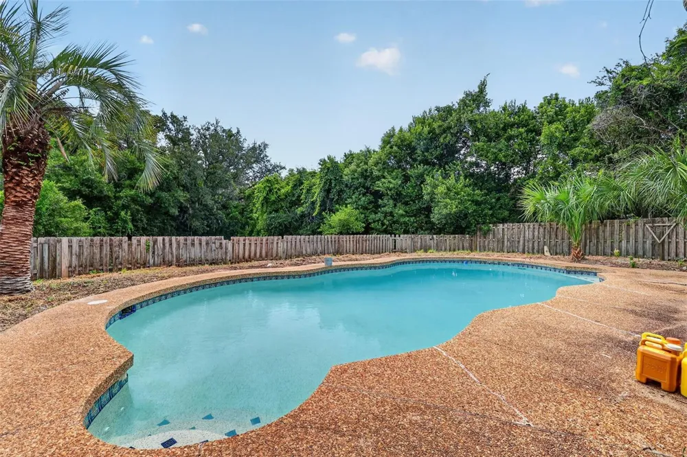 2085 SUSSEX DRIVE Mount Dora, FL 32757