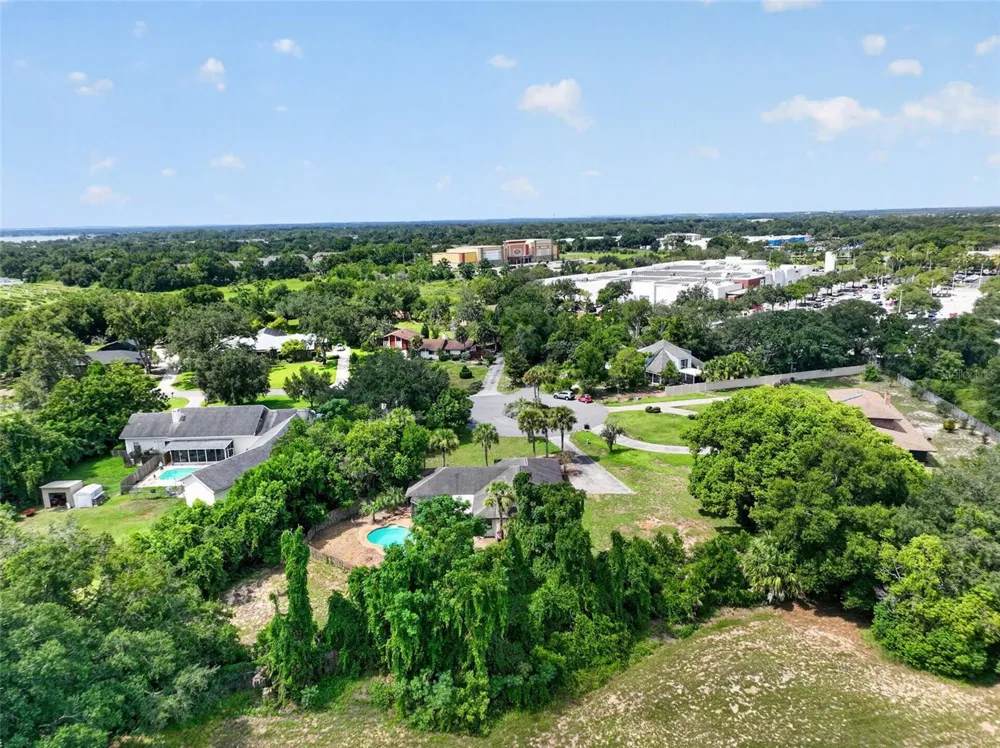 2085 SUSSEX DRIVE Mount Dora, FL 32757
