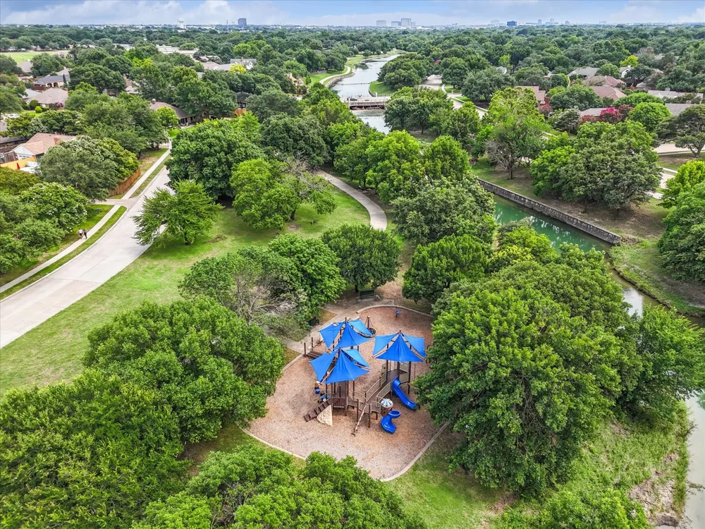1912 Deerfield Drive Plano, TX 75023