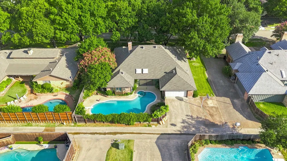 1912 Deerfield Drive Plano, TX 75023