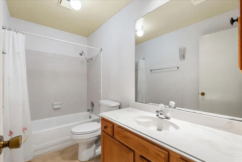 2790 Pinewood Drive League City, TX 77573