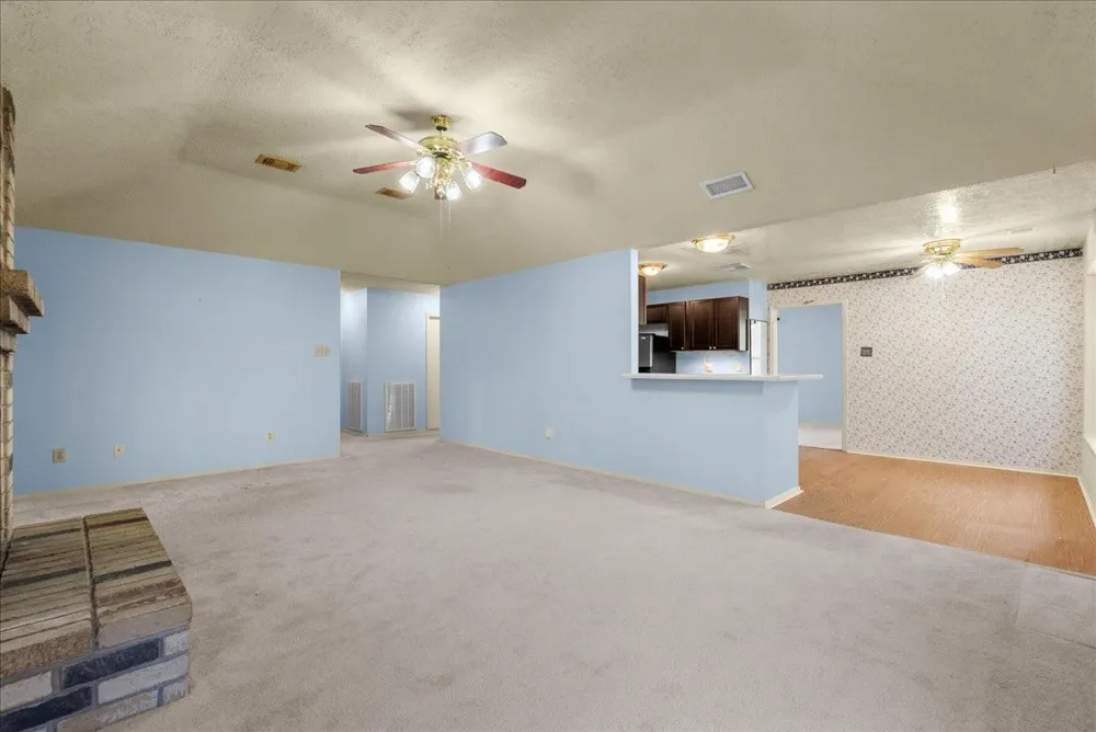 2790 Pinewood Drive League City, TX 77573
