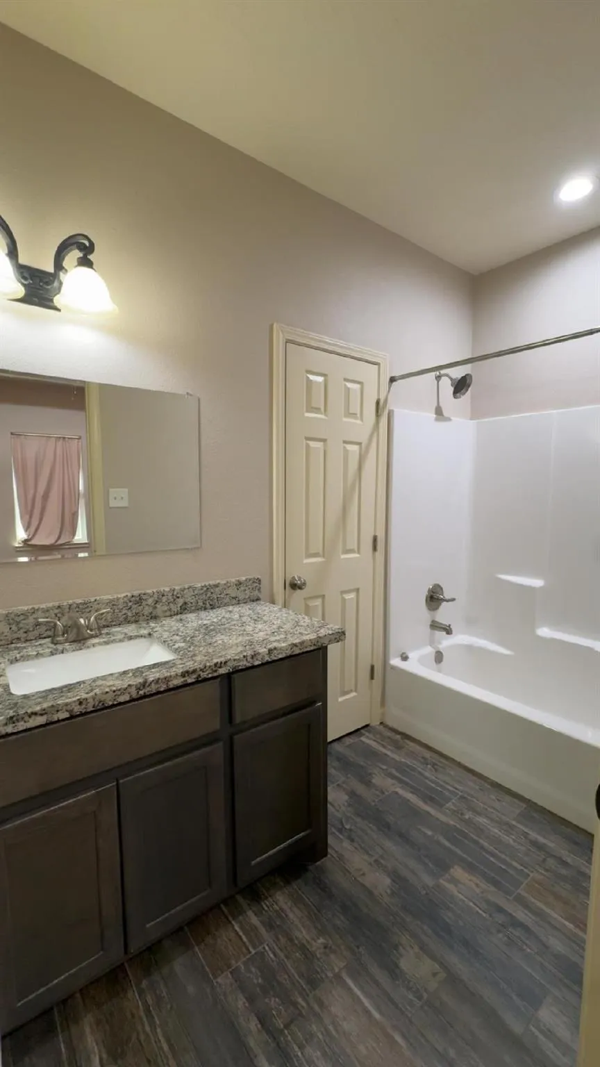 2045 Washington Boulevard Beaumont, TX 77705