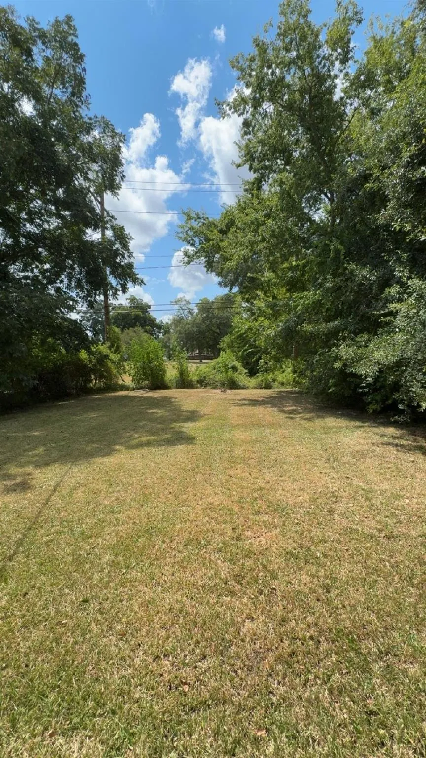 2045 Washington Boulevard Beaumont, TX 77705