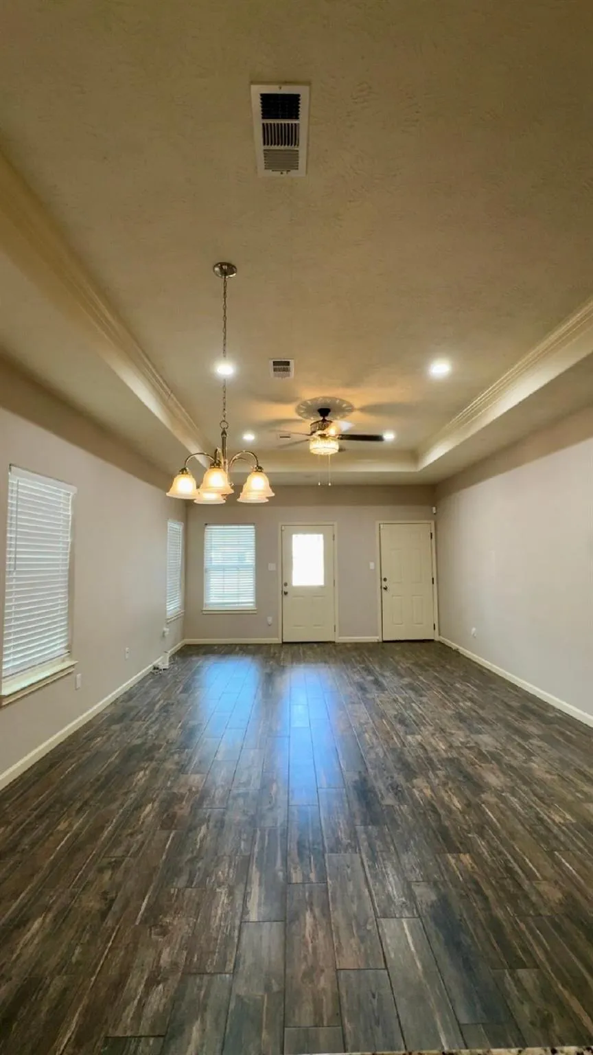 2045 Washington Boulevard Beaumont, TX 77705