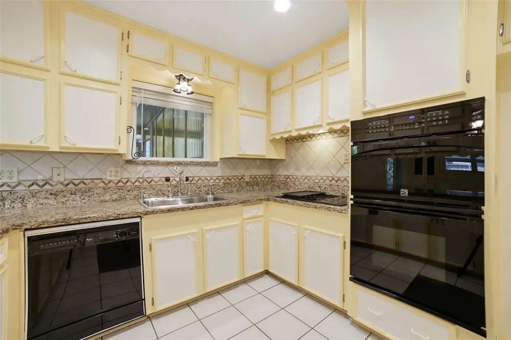 10402 Shadow Wood Drive Houston, TX 77043