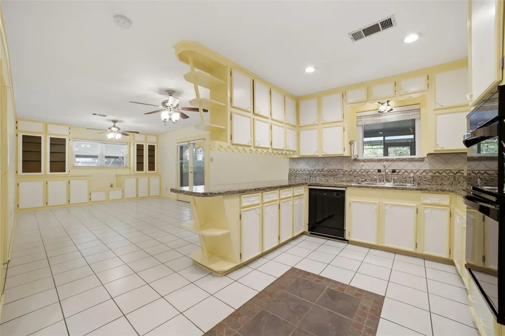 10402 Shadow Wood Drive Houston, TX 77043