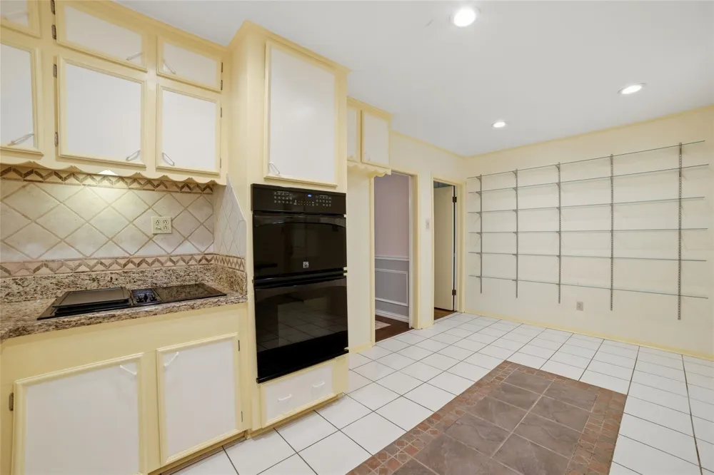 10402 Shadow Wood Drive Houston, TX 77043