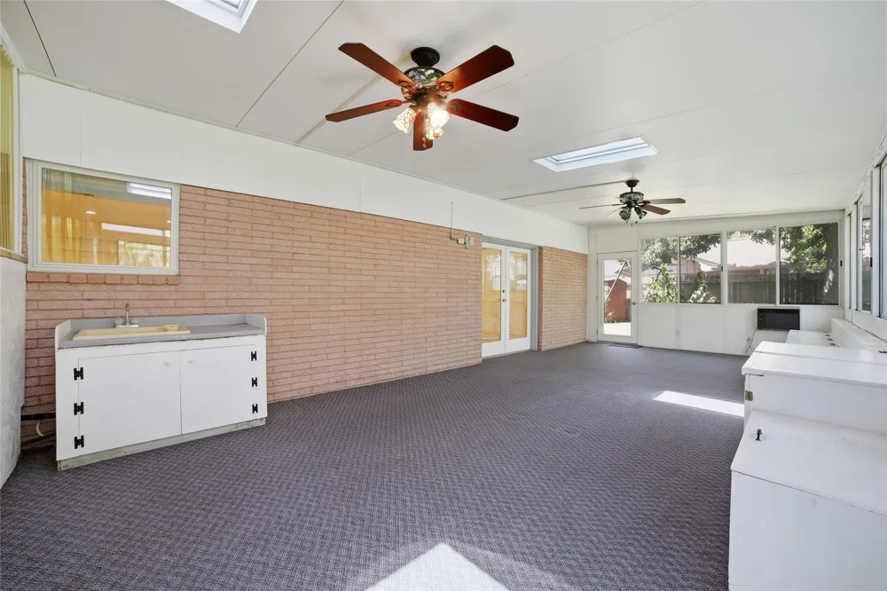 10402 Shadow Wood Drive Houston, TX 77043
