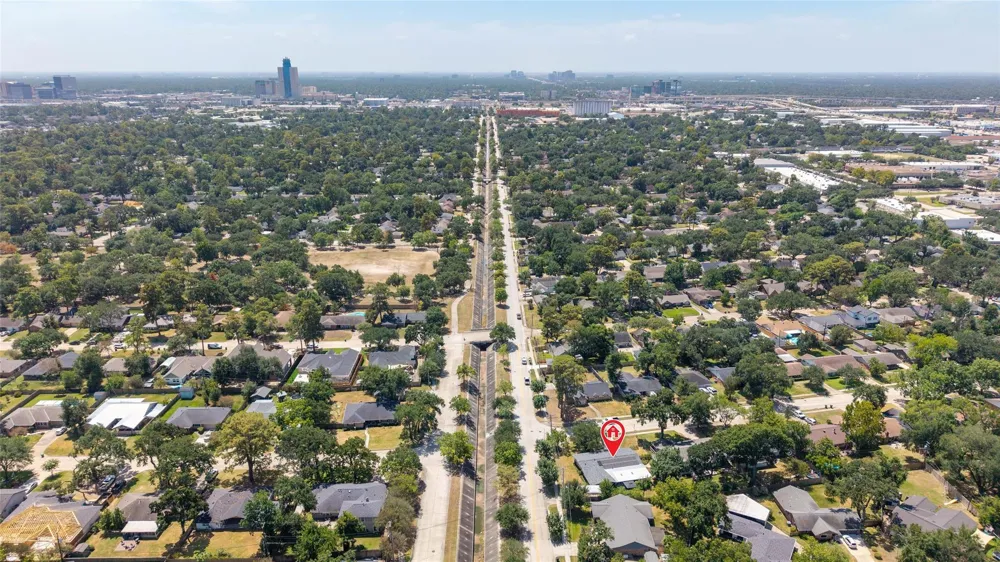 10402 Shadow Wood Drive Houston, TX 77043