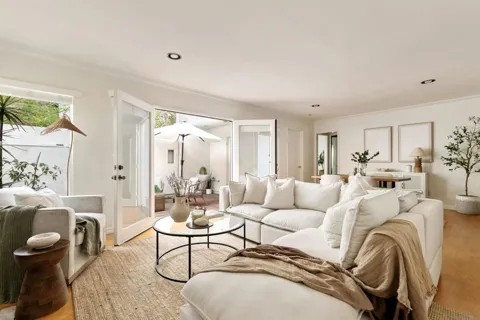 1445 Grand Ave #B