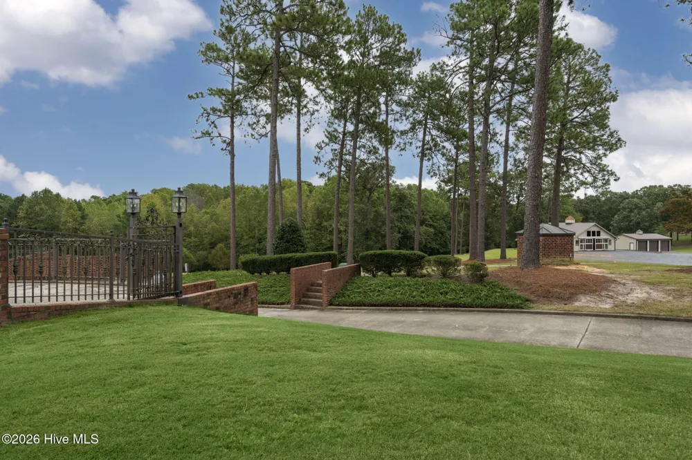 509 Cross Country Lane Southern Pines, NC 28387