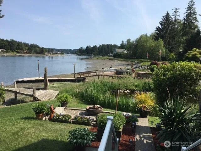 5744 Lagoon Lane NW Gig Harbor, WA 98335