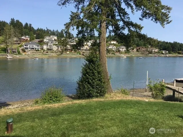 5744 Lagoon Lane NW Gig Harbor, WA 98335