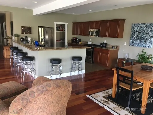 5744 Lagoon Lane NW Gig Harbor, WA 98335