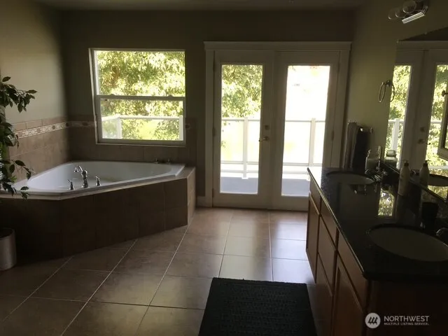 5744 Lagoon Lane NW Gig Harbor, WA 98335