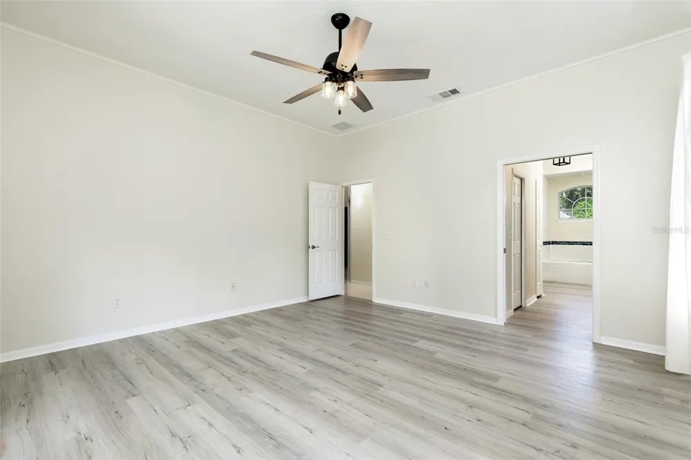 1153 OAK TREE CIRCLE Altamonte Springs, FL 32714
