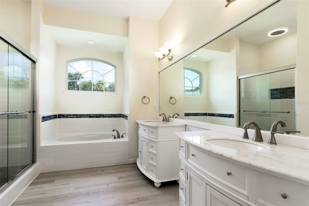 1153 OAK TREE CIRCLE Altamonte Springs, FL 32714
