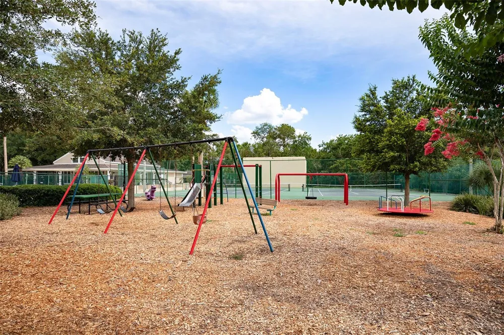 1153 OAK TREE CIRCLE Altamonte Springs, FL 32714