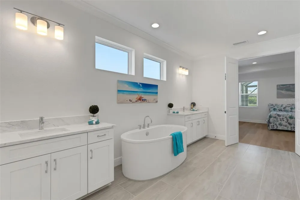1669 LUGANO CIRCLE Nokomis, FL 34275