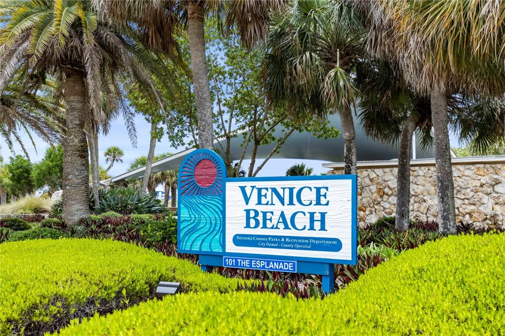 1669 LUGANO CIRCLE Nokomis, FL 34275
