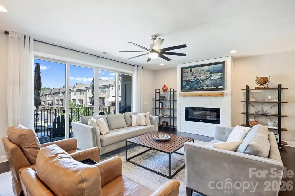 1125 Towns Hill Way Charlotte, NC 28209