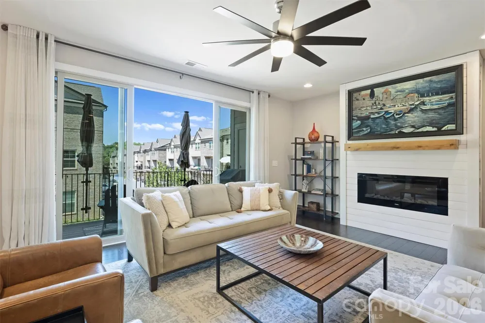 1125 Towns Hill Way Charlotte, NC 28209