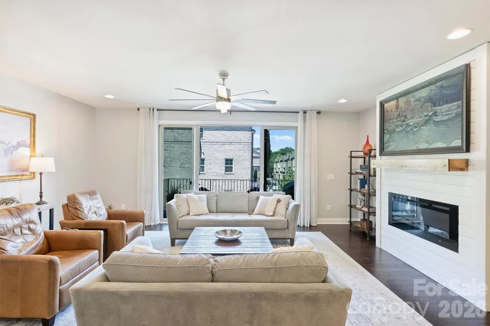 1125 Towns Hill Way Charlotte, NC 28209