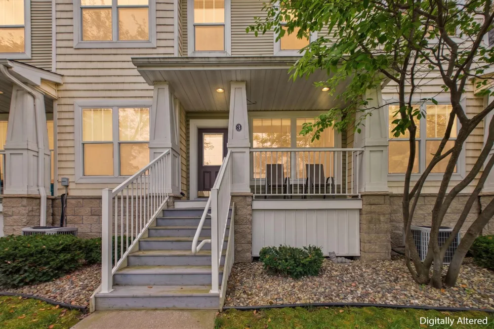 1240 County Road D E #3 Maplewood, MN 55109