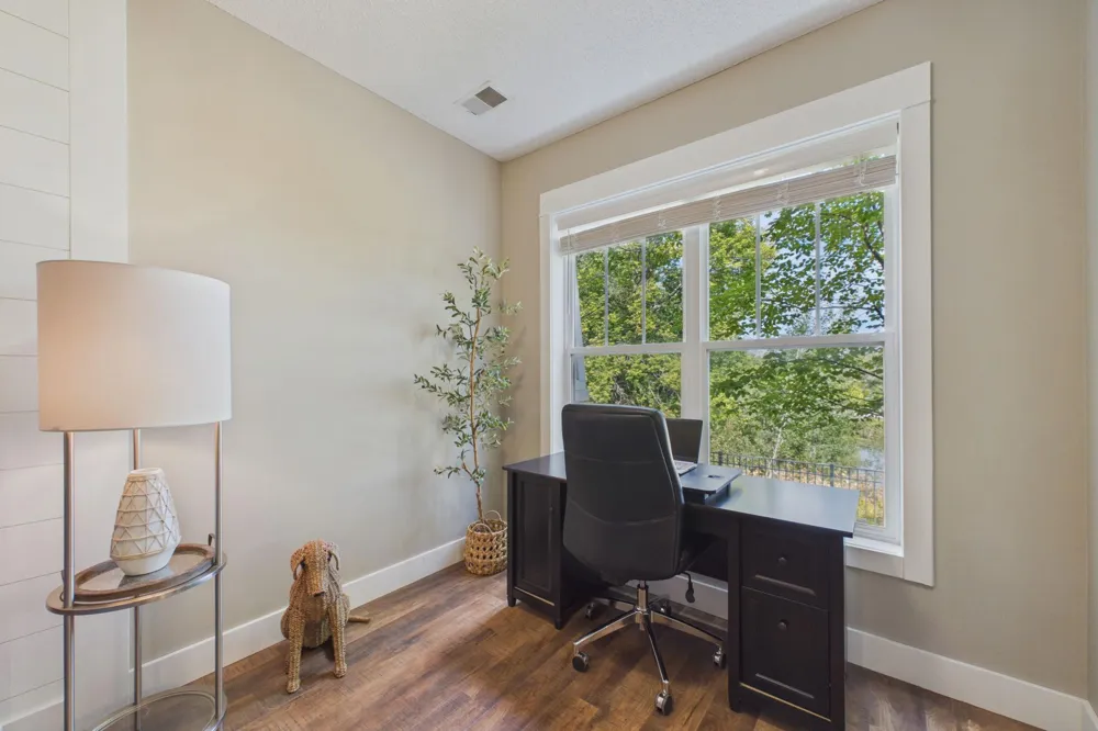 1240 County Road D E #3 Maplewood, MN 55109