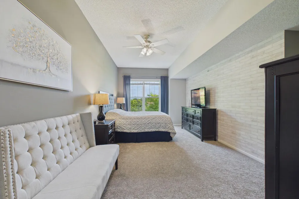 1240 County Road D E #3 Maplewood, MN 55109