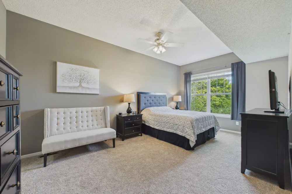 1240 County Road D E #3 Maplewood, MN 55109