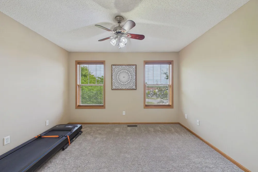 1240 County Road D E #3 Maplewood, MN 55109