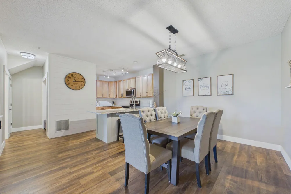 1240 County Road D E #3 Maplewood, MN 55109
