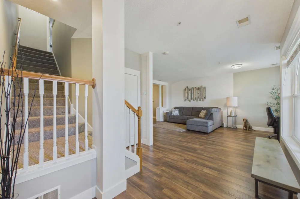 1240 County Road D E #3 Maplewood, MN 55109