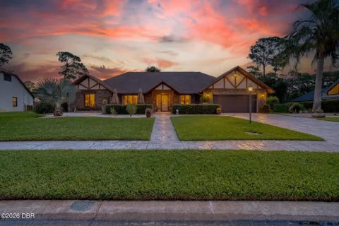 156 Point O Woods Drive