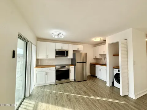 436 Auburn Drive #202
