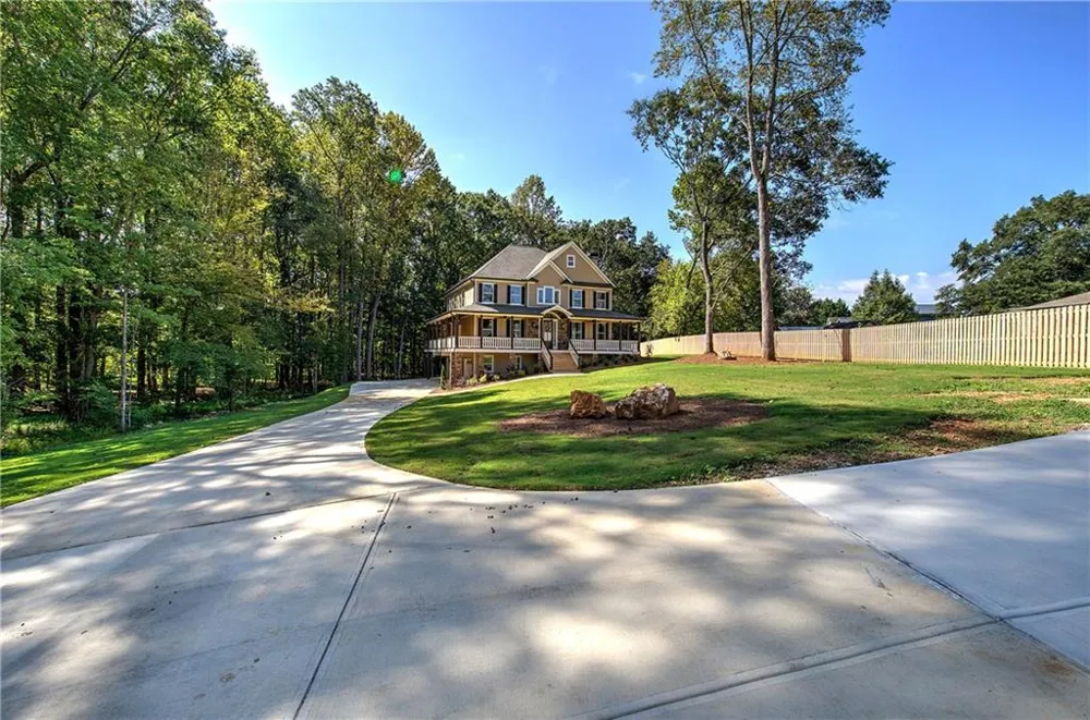 10 Dove Pointe Euharlee, GA 30145