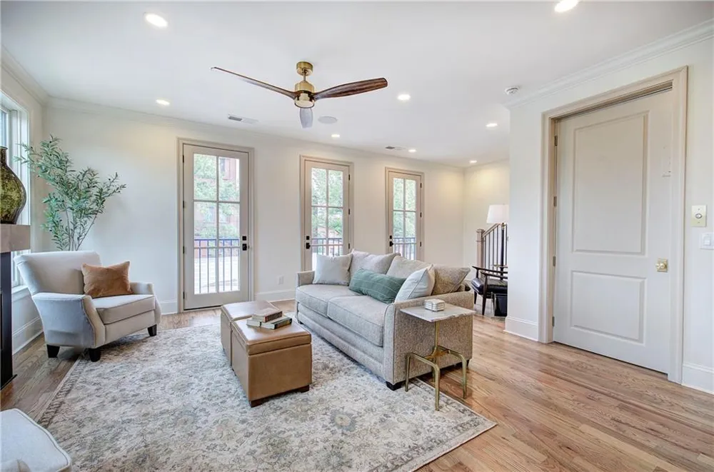 178 Main Street #204 Cartersville, GA 30120