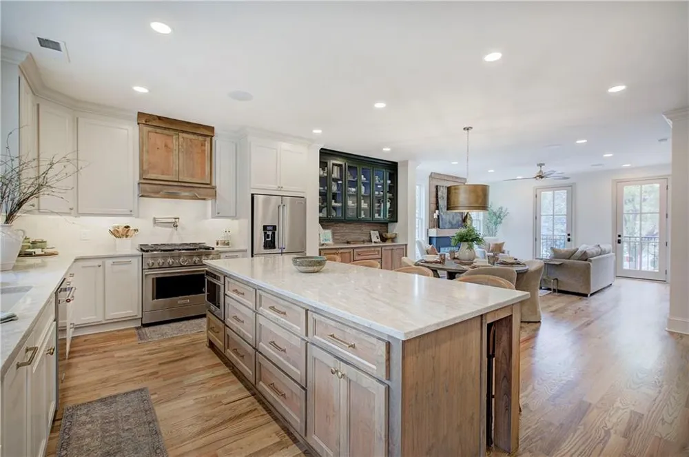 178 Main Street #204 Cartersville, GA 30120