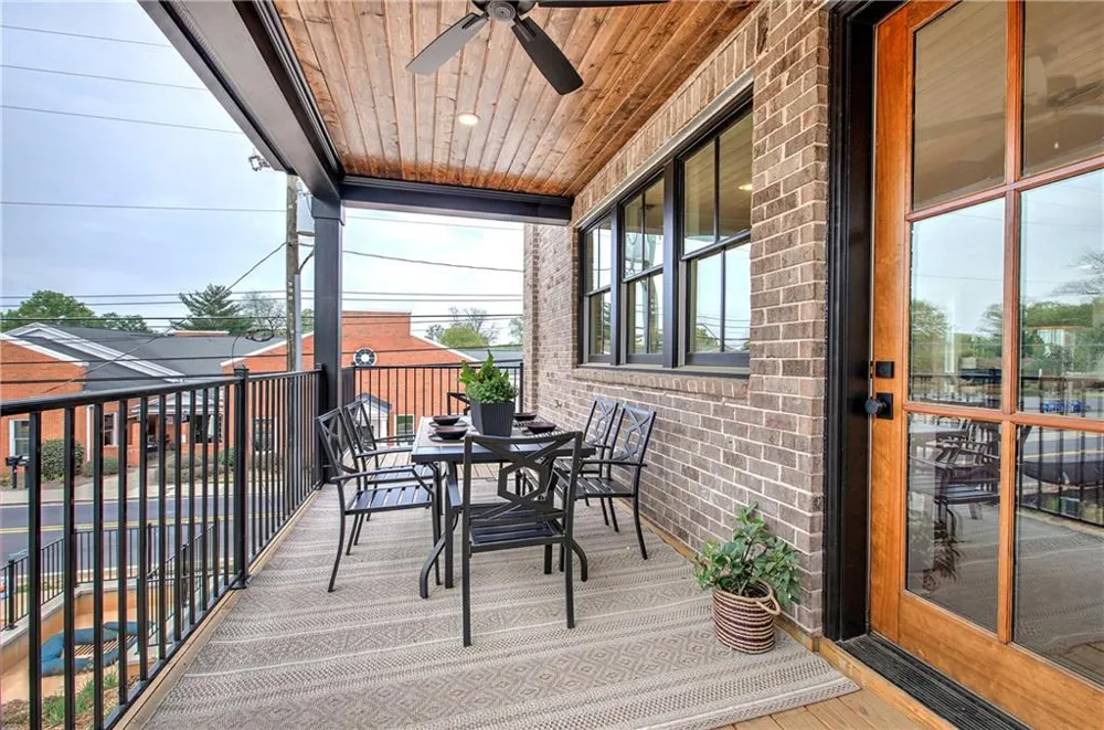 178 Main Street #204 Cartersville, GA 30120