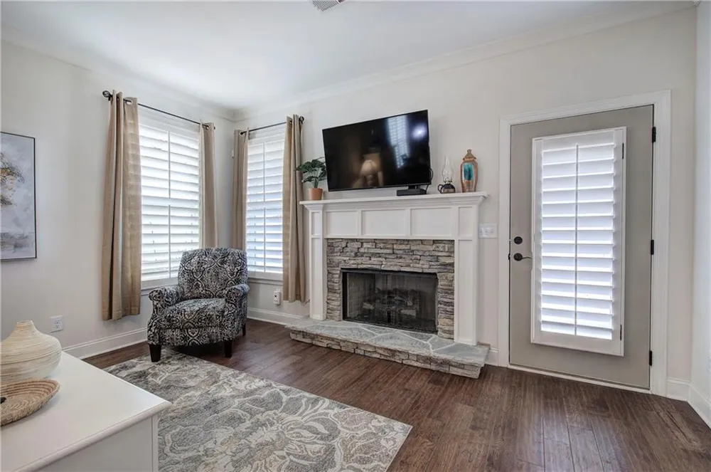 6 Encore Lane Cartersville, GA 30120