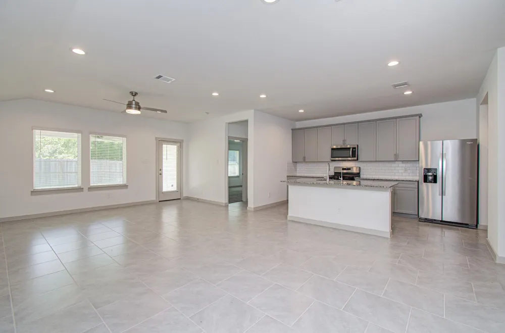5047 Natchez Trace Arcola, TX 77545